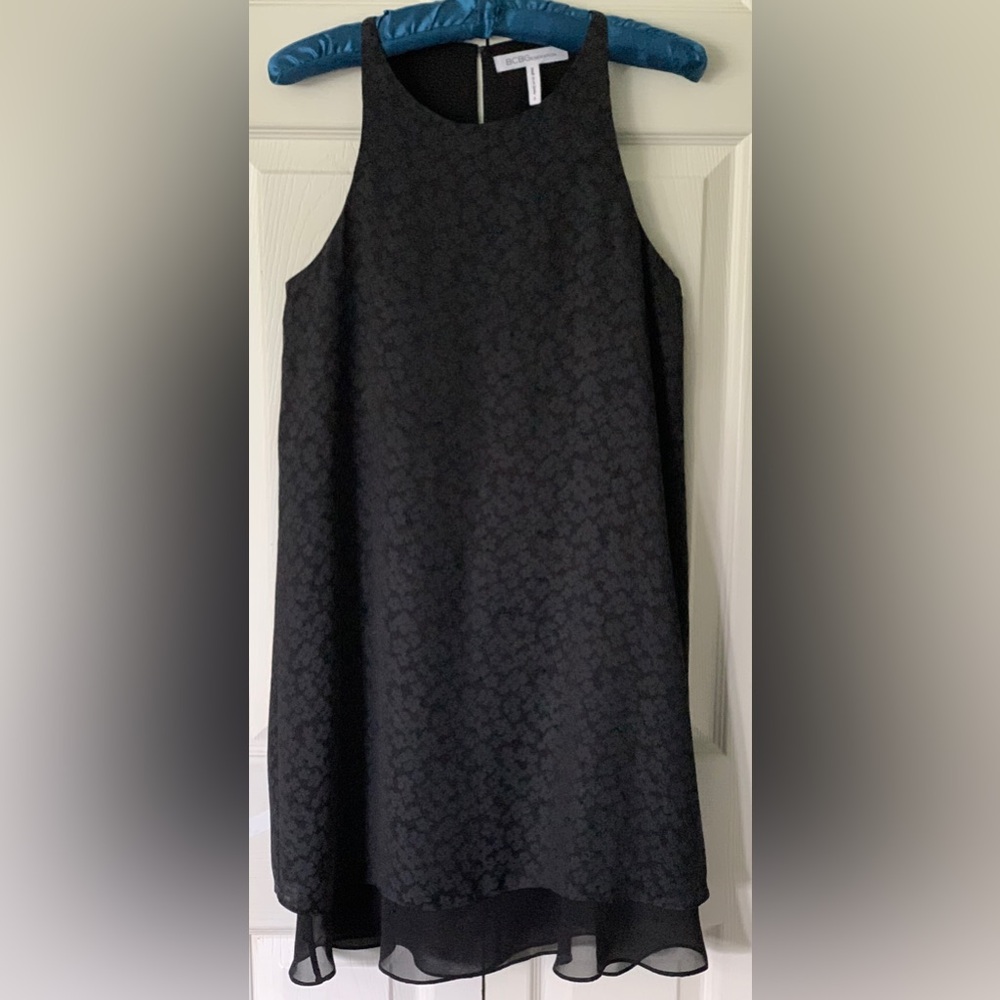 NWOT BCBGeneration Black Textured Floral Jacquard Sleeveless Layered Shift Dress